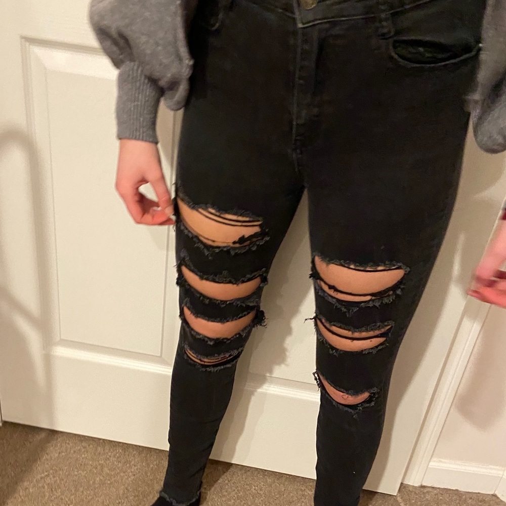 Black skinny jeans
